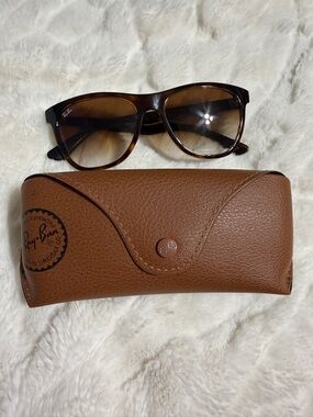 Ray-Ban Tortoiseshell Brown Gradient Lens Sunglasses